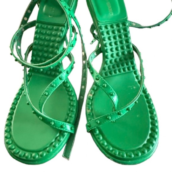 AKIRA Shoes - AKIRA Vibrant Green Strappy Sandals
